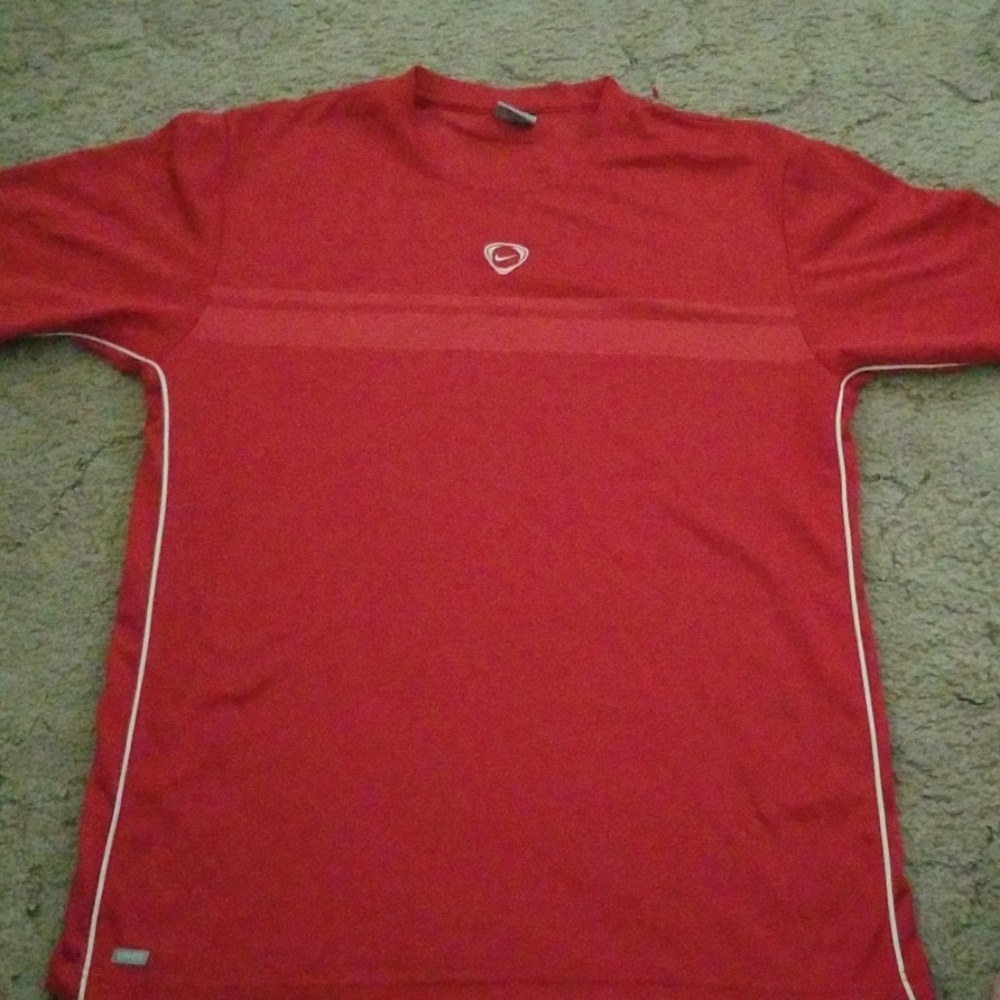 Nike tshirt